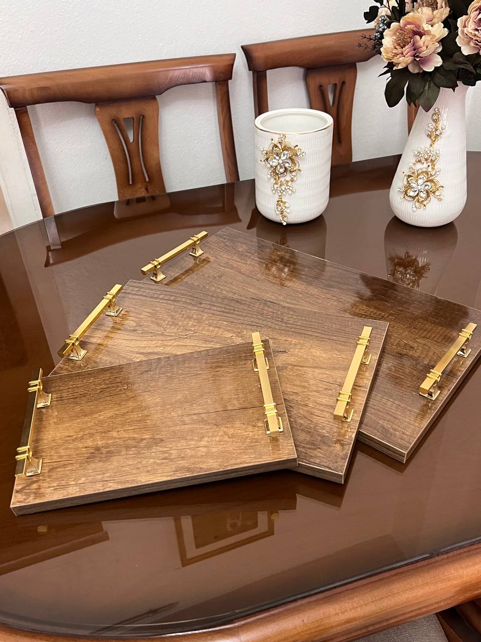 طقم التقديم